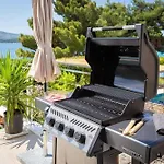 Villa Luxury Beachfront L'amour With Heated Pool Near Sibenik *