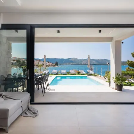 Luxury Seaside L'amour With Pool In Sibenik - Villa