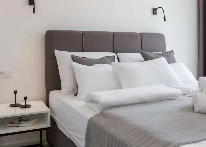 Vila Luxury Seaside L'amour With Pool In Sibenik - Zaboric