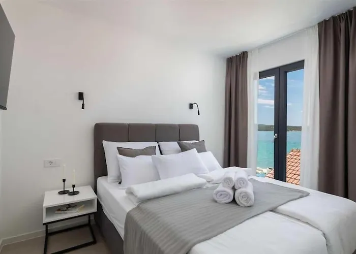 Luxury Seaside L'amour With Pool In Sibenik - Vila *