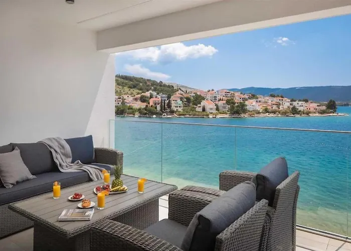 Villa Luxury Seaside L'amour With Pool In Sibenik - *