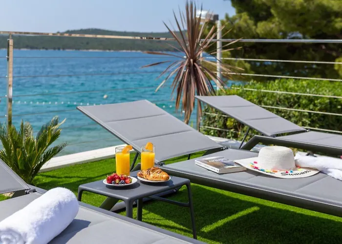 Luxury Seaside L'amour With Pool In Sibenik - *