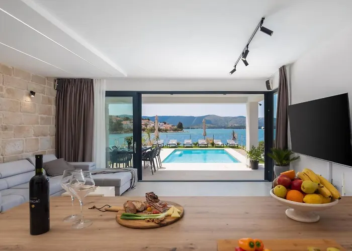 Luxury Seaside L'amour With Pool In Sibenik - Villa