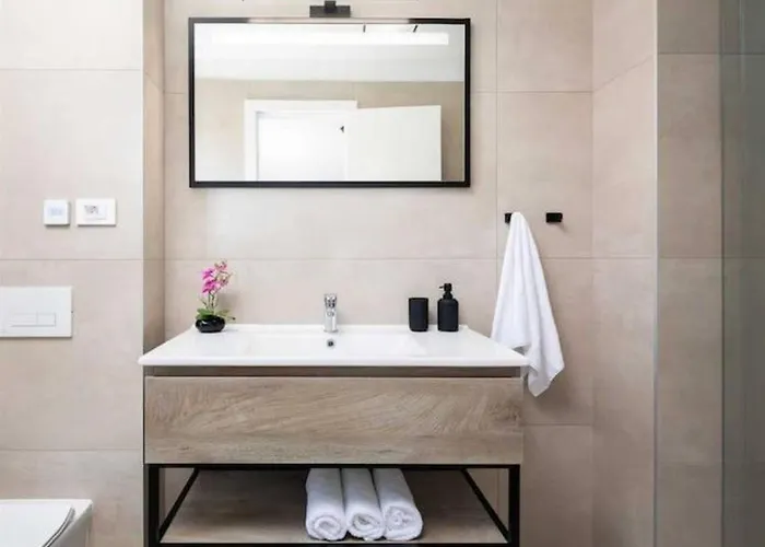 Villa Luxury Seaside L'amour With Pool In Sibenik -