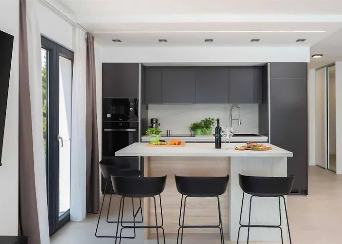 Luxury Seaside L'amour With Pool In Sibenik - Villa Zaboric